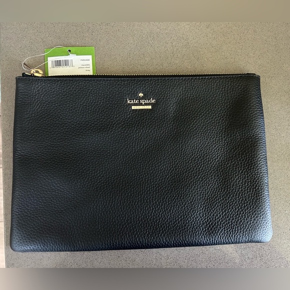 kate spade Handbags - Kate spade pebbled leather Jackson Street pouch